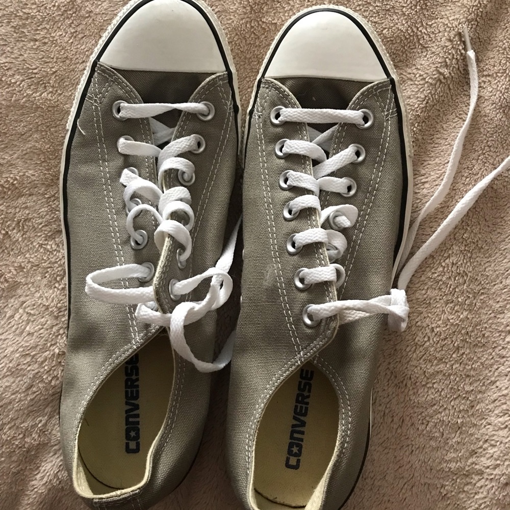 Men’s Gray converse sz 10